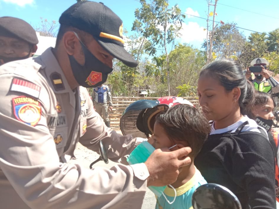 Foto Polres Sabu Raijua Gelar Kampanye Penggunaan Masker