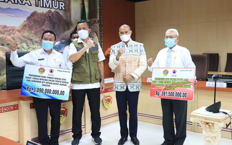 Foto Kota Kupang Terima Bantuan Badai Seroja DTH Tahap I BNPB Senilai 391 Juta