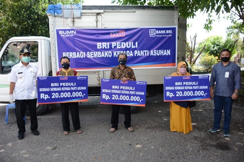Foto BRI Kupang Sumbang Sembako Senilai 20 Juta ke Panti Asuhan 
