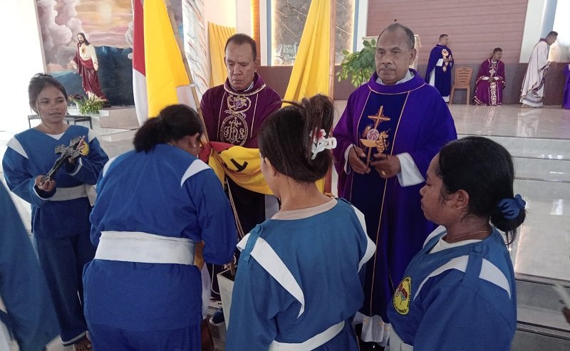 Foto Deken Malaka Pimpin Misa Pelantikan Korwil THS-THM Malaka