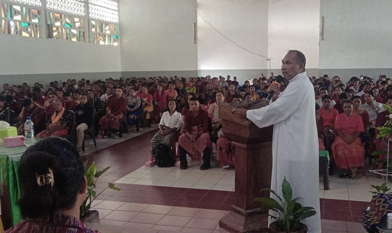 Kesan Deken Malaka pada Momen Kelulusan SMKS Wilibrodus Betun