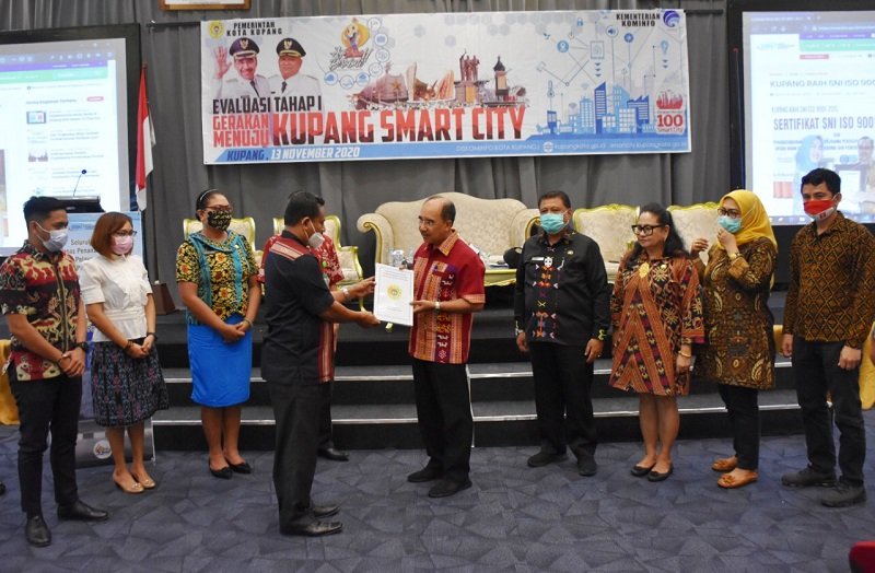 Foto Dinas PMPTSP Kota Kupang Terapkan Pelayanan Standar SMM SNI ISO 9001 : 2015