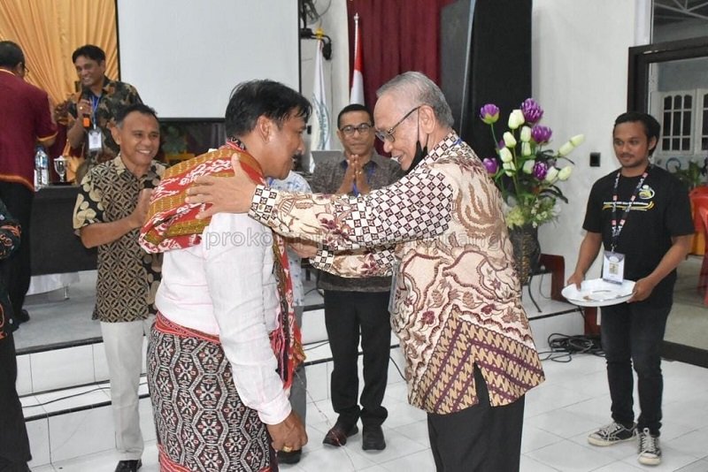 Foto Penjabat Wali Kota Kupang Minta GMMI Fokus Berdayakan Ekonomi Jemaat