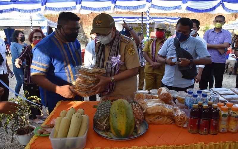 Foto Wali Kota Kupang Resmikan Pusat Kuliner Loti K3T   