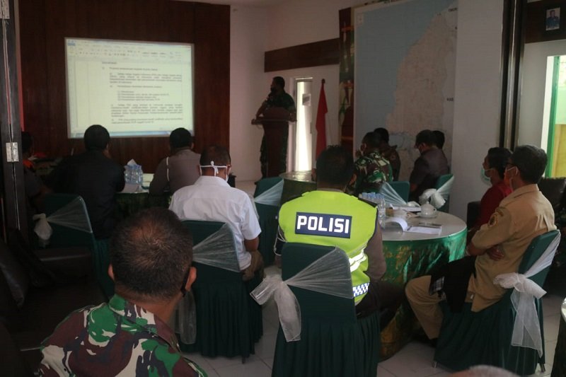 Foto Antisipasi Kedatangan TKI, Kodim 1604/ Kupang Lakukan Pengawasan 