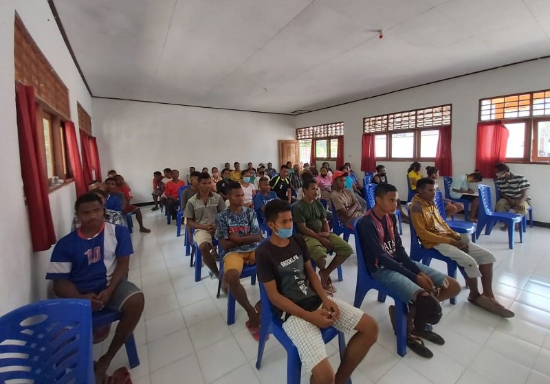 Foto Kodim 1604/Kupang Gandeng Dinas Kesehatan Gelar Penyuluhan HIV/AIDS di Oebesi   