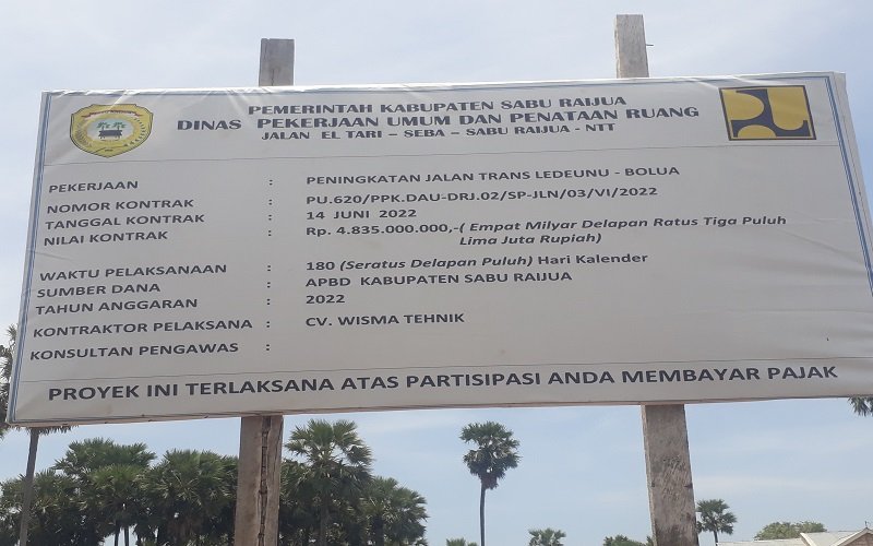 Foto Anggaran Miliaran, Proyek Jalan di Raijua tidak Cantumkan Konsultan Pengawas di Papan Informasi   