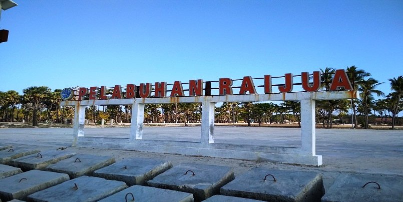 Foto Tiga Warga Raijua yang Ditemukan Diberangkatkan ke Sabu   