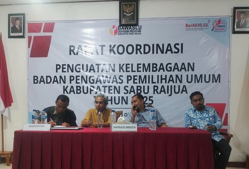 Foto Bawaslu Sabu Raijua Gelar Rakor Penguatan Kelembagaan
