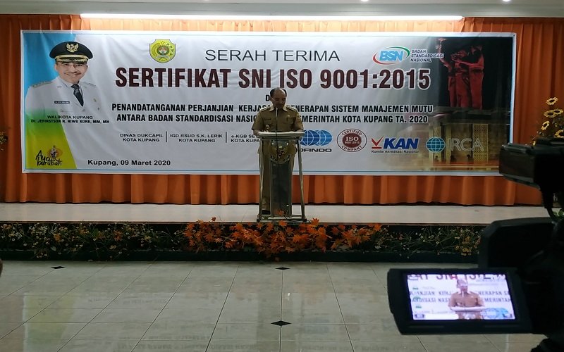 Foto 3 OPD Lingkup Pemkot Kupang Raih Penghargaan Standar Nasional