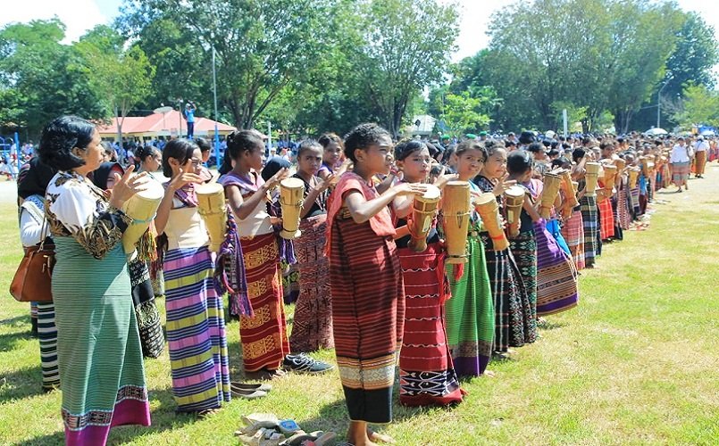 Foto 150 Penari Likurai Belu ke Istana Negara