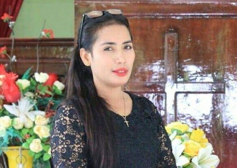 Foto Pendeta Tamariska, Memberi Diri Untuk Melayani dan Pemberdayaan Ekonomi Jemaat 