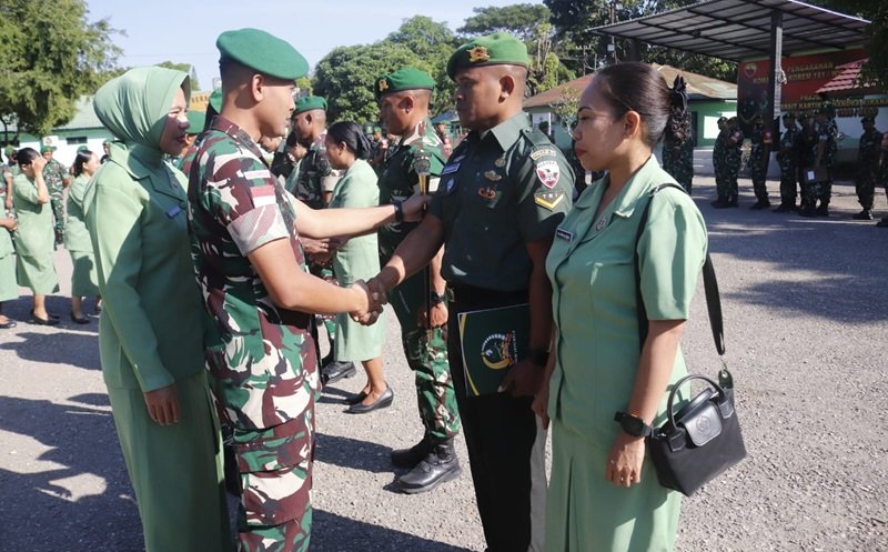 Dandim Belu Pimpin Acara Corps Raport Pindah Personil Bintara Kodim 1605/Belu