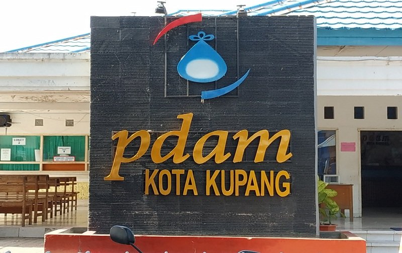 Foto Wali Kota Tunjuk Jhoni Ottemoesoe sebagai Dirut PDAM Kota Kupang