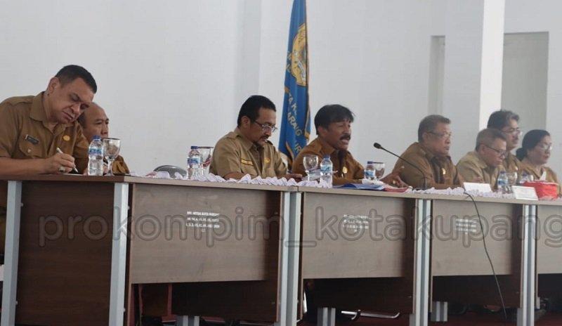 Foto Penjabat Wali Kota Kupang Minta ASN Jadi Juru Selamat di Bidang Kerja Masing-Masing