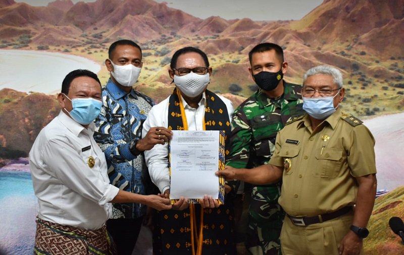 Foto Pemkot - Pemkab Kupang Sepakati Kawasan Bandara El Tari Masuk Wilayah Kota Kupang