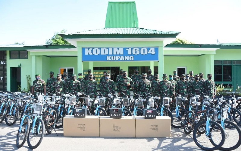 Foto Kodim 1604/Kupang Apresiasi Bantuan 30 Unit Sepeda dari Kasad