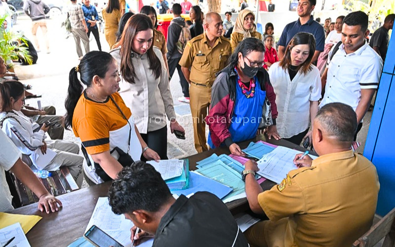 Foto Serena Francis: Pemkot Kupang Pastikan Pelayanan Publik Maksimal
