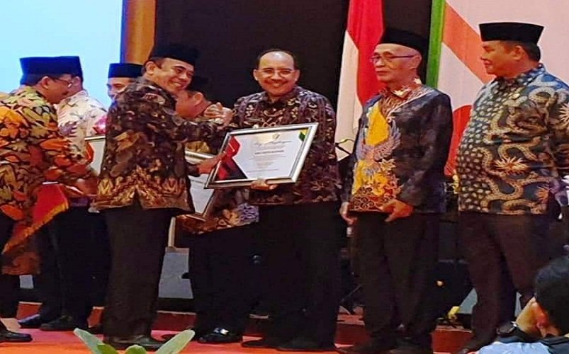 Wali Kota Kupang Terima Penghargaan Kerukunan Beragama 
