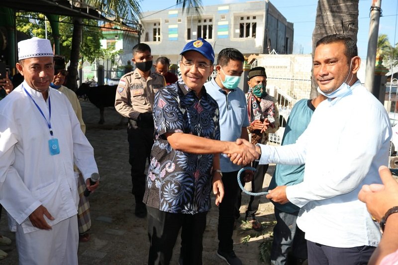Foto Pemkot Kupang Sumbang Hewan Kurban bagi 20 Masjid